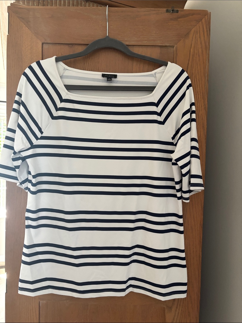 Talbots White and Navy Striped Short Sleeve Tee M